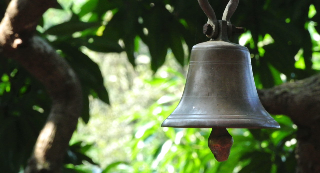 01 Glocke  Hp 06 09 17